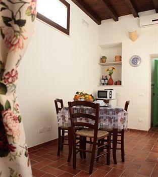 La Paranza Residence - Case Vacanze تراباني المظهر الخارجي الصورة